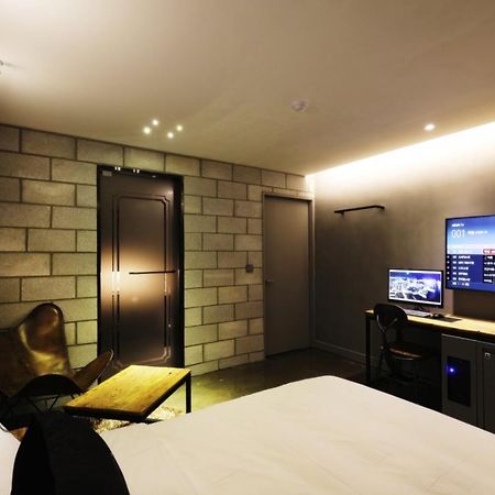 Mari Hotel Чхонджу Экстерьер фото