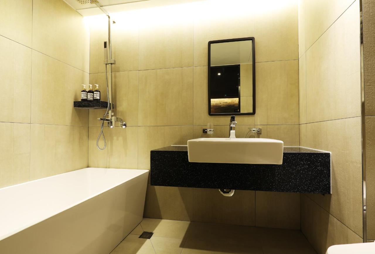 Mari Hotel Чхонджу Экстерьер фото